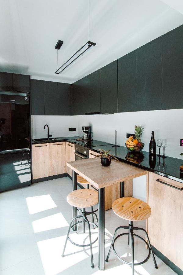 Andromahi & Apartment
