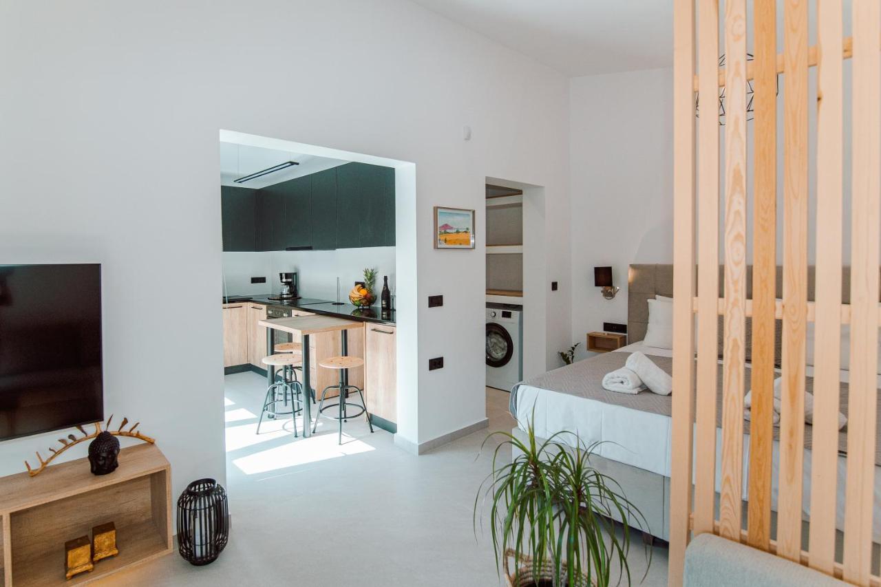 Apartment Andromahi & Laganas