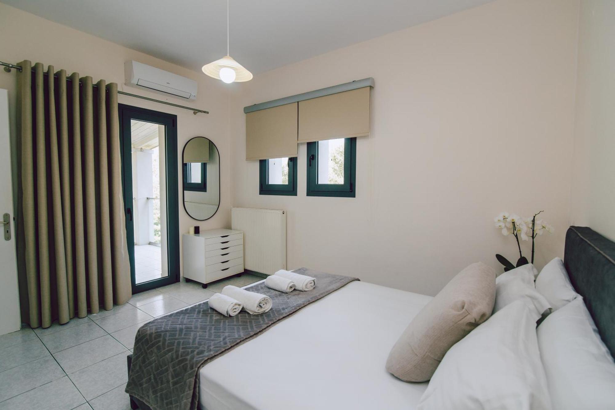 Apartment Andromahi & *